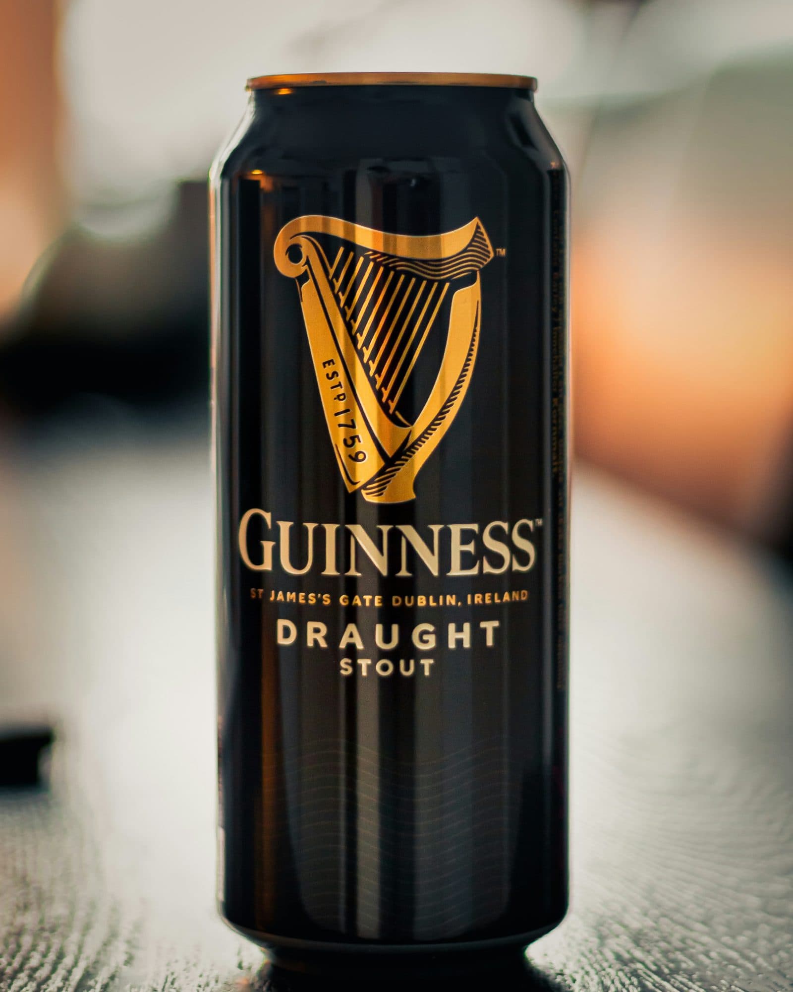 How to Pour Canned Guinness Properly (With Widget Tips)